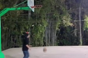 关于参加儿子学校篮球比赛，裤子都拼掉的这件事！